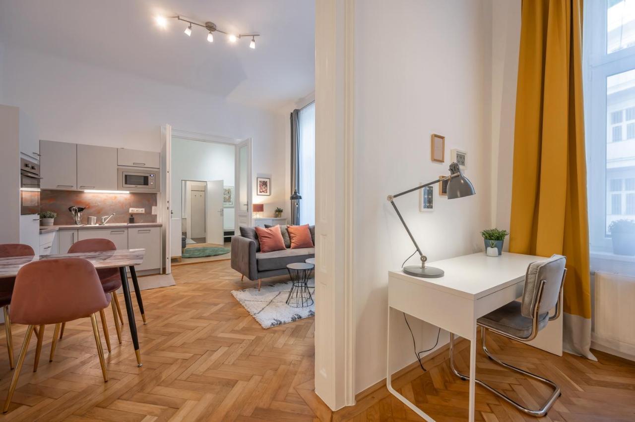 Cosy City Center Apartment เวียนนา ภายนอก รูปภาพ